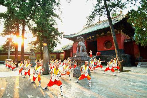 少林寺-龙门石窟一日游看少林武术表演、游览中国四大石窟之一